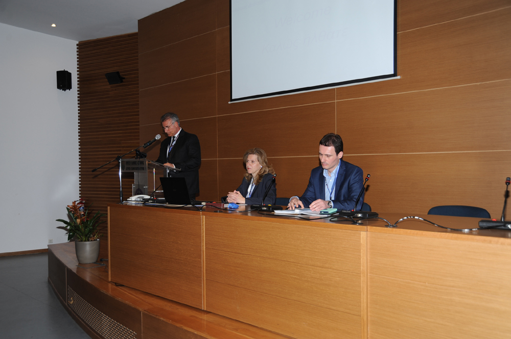 photo1